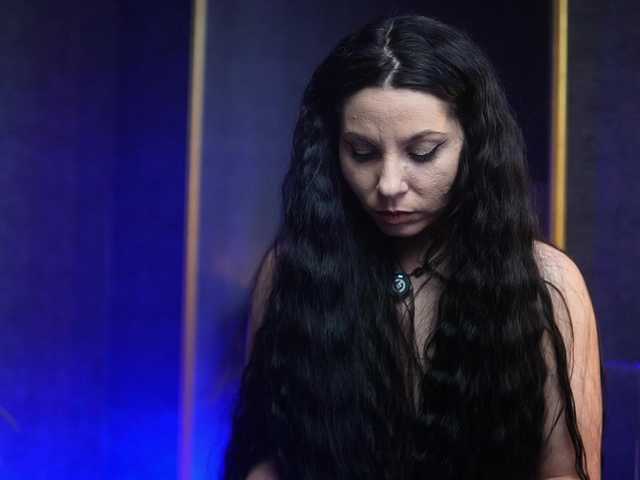 GiaEasyIce's BongaCams show and profile