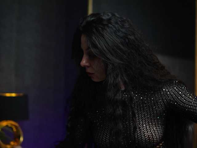 GiaEasyIce's BongaCams show and profile