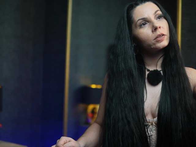 GiaEasyIce's BongaCams show and profile