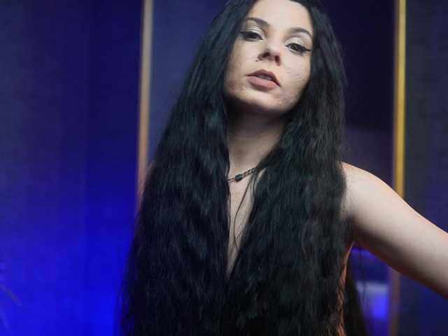 GiaEasyIce's BongaCams show and profile