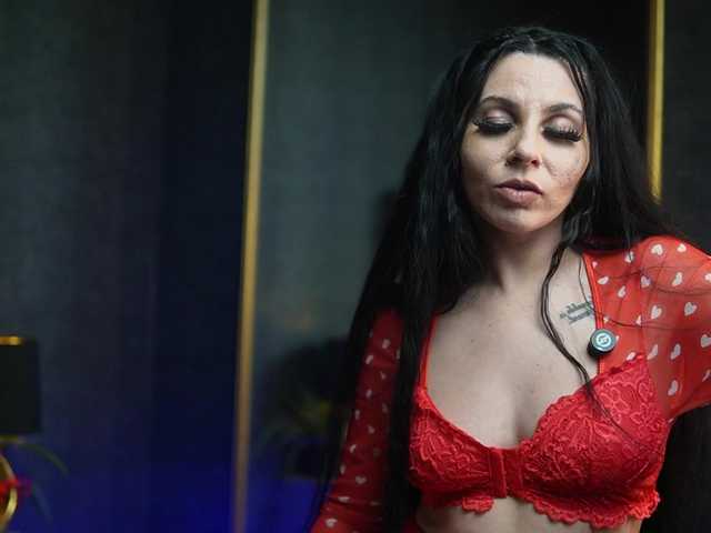 GiaEasyIce's BongaCams show and profile