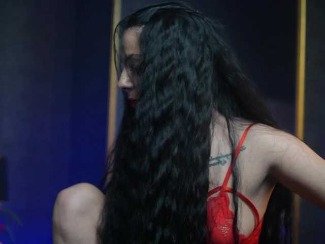 GiaEasyIce's BongaCams show and profile