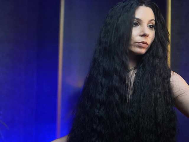 GiaEasyIce's BongaCams show and profile