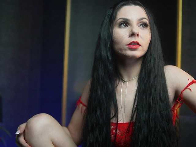 GiaEasyIce's BongaCams show and profile