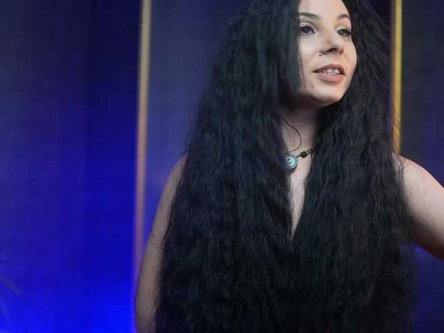 GiaEasyIce's BongaCams show and profile