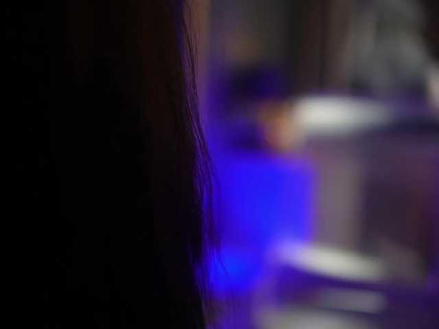 GiaEasyIce's BongaCams show and profile