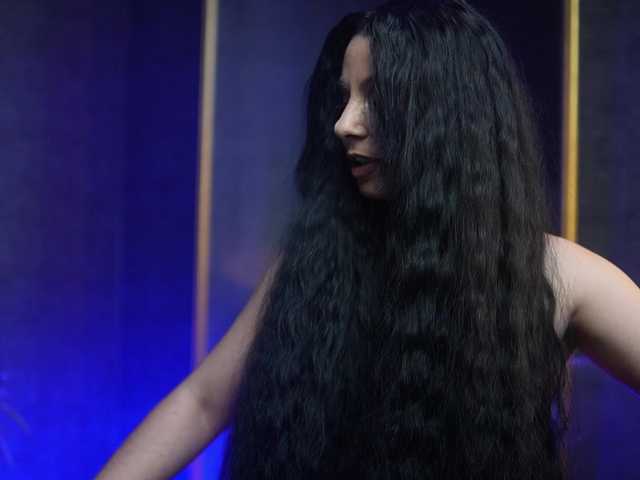 GiaEasyIce's BongaCams show and profile