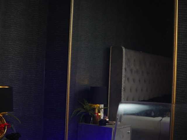 GiaEasyIce's BongaCams show and profile