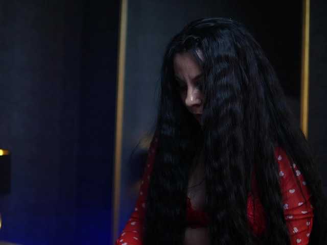 GiaEasyIce's BongaCams show and profile