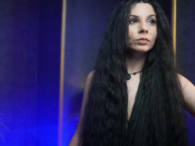 GiaEasyIce's BongaCams show and profile