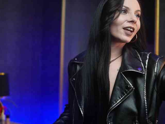 GiaEasyIce Live Webcam on BongaCams