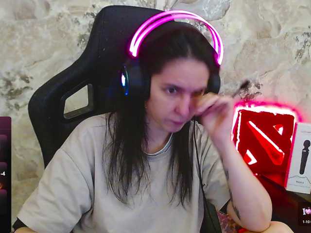 IrwiTomboy's BongaCams show and profile