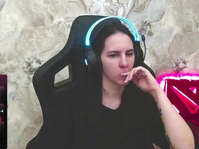 IrwiTomboy's BongaCams show and profile