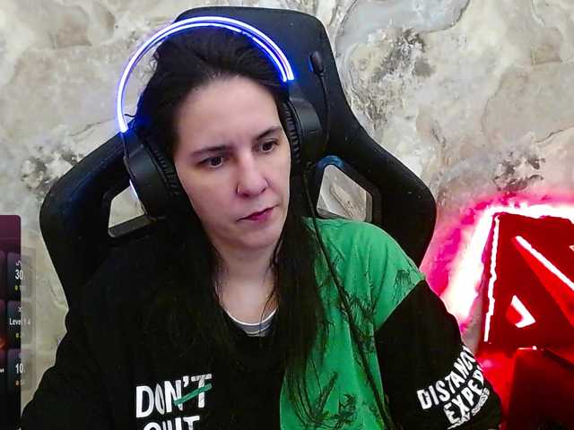 IrwiTomboy's BongaCams show and profile