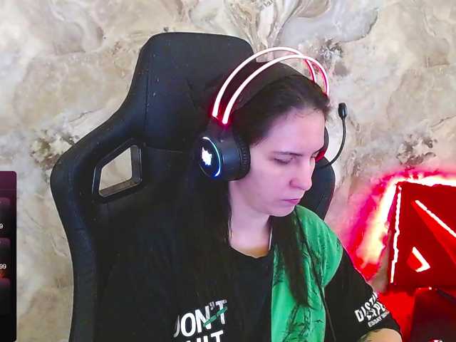 IrwiTomboy's BongaCams show and profile