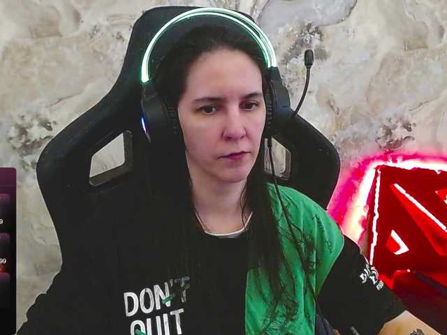 IrwiTomboy's BongaCams show and profile