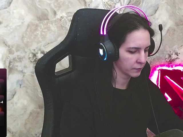 IrwiTomboy's BongaCams show and profile