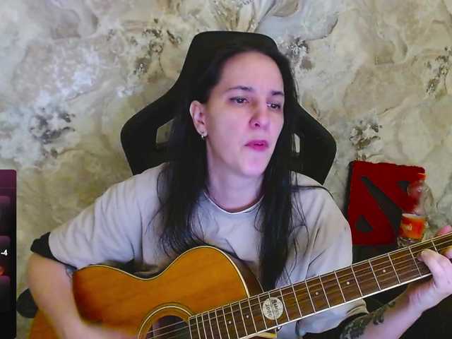 IrwiTomboy's BongaCams show and profile