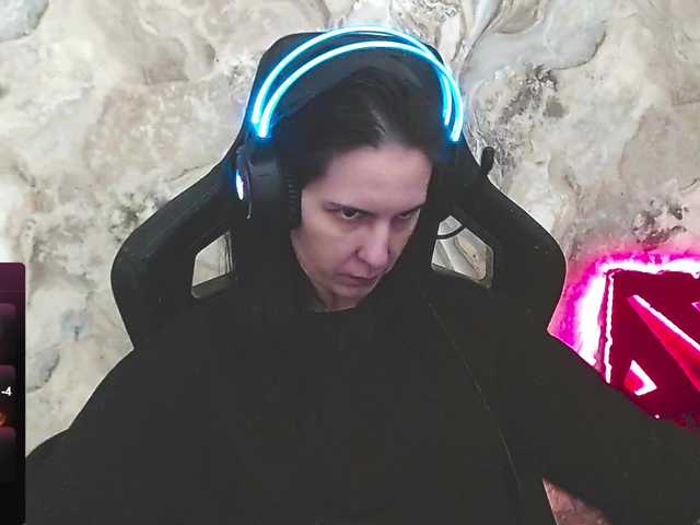 IrwiTomboy's BongaCams show and profile