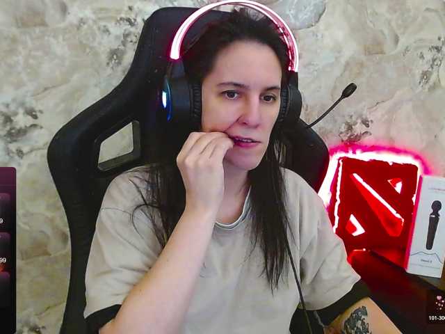 IrwiTomboy's BongaCams show and profile