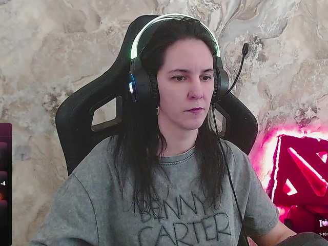 IrwiTomboy's BongaCams show and profile