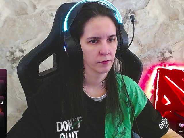 IrwiTomboy's BongaCams show and profile