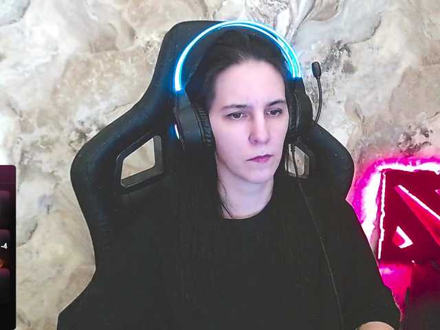 IrwiTomboy's BongaCams show and profile