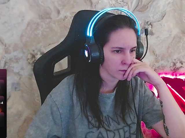 IrwiTomboy's BongaCams show and profile