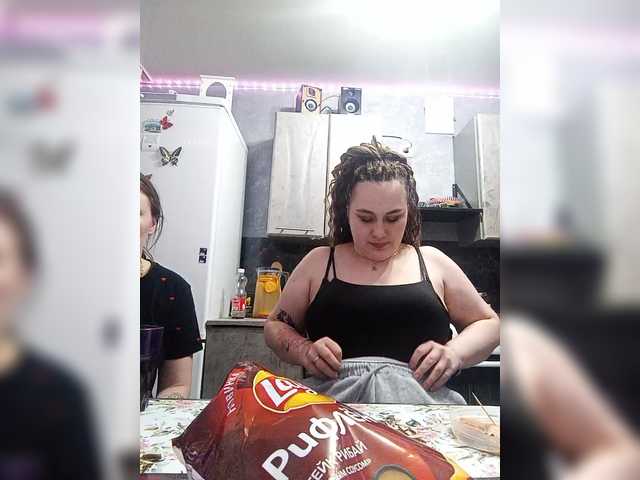 Olesya4515's BongaCams show and profile