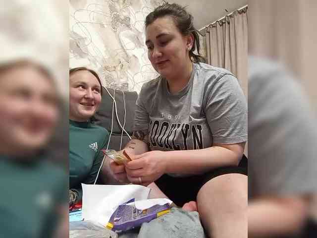 Olesya4515 Live Webcam on {site_name}