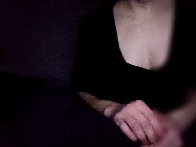 Melodi69's BongaCams show and profile