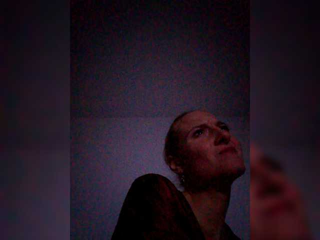 Melodi69's BongaCams show and profile