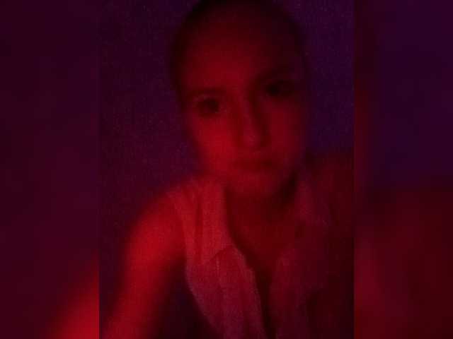 Melodi69's BongaCams show and profile