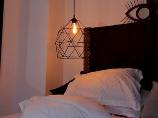 AriaDelune Porn Show