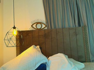 AriaDelune Porn Show