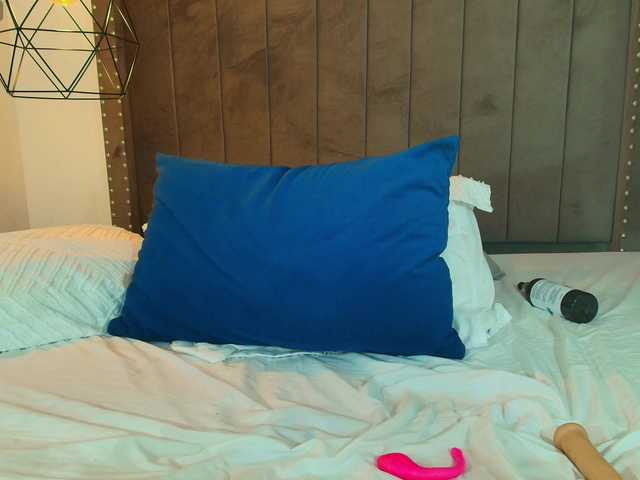 AriaDelune Live Cam on BongaCams