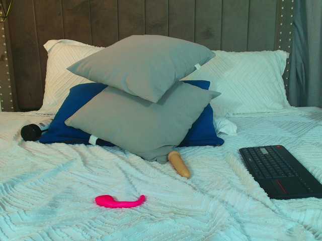 AriaDelune's BongaCams show and profile