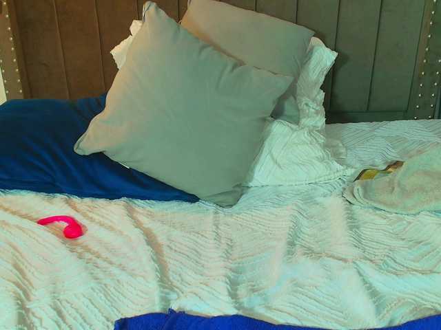 AriaDelune's BongaCams show and profile