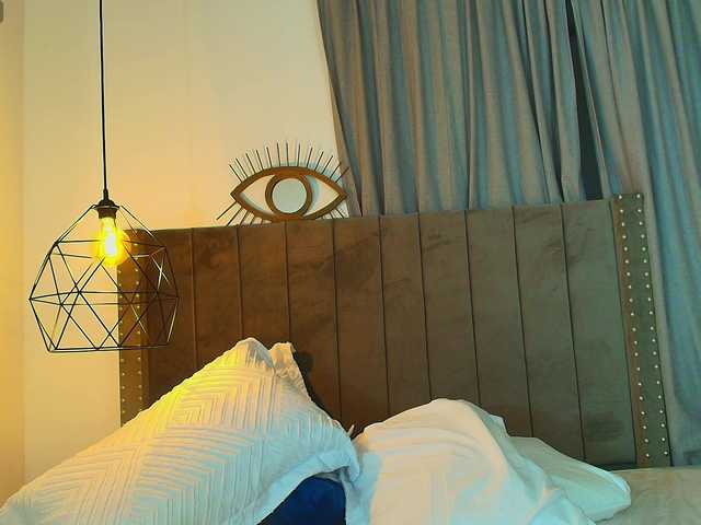 AriaDelune's BongaCams show and profile