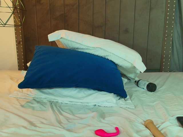 AriaDelune's BongaCams show and profile