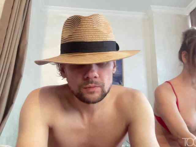 T0CHKA-G Live Webcam on {site_name}