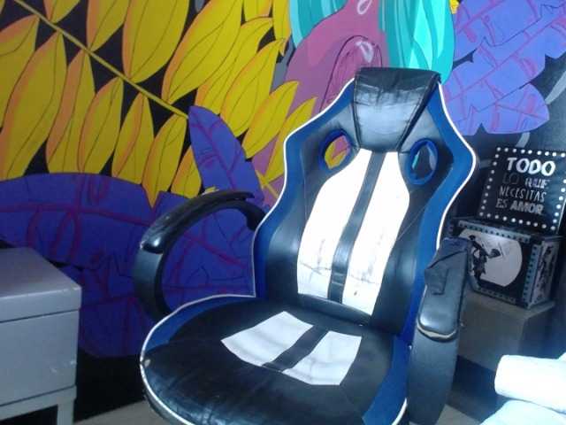 Nattassha--'s BongaCams show and profile