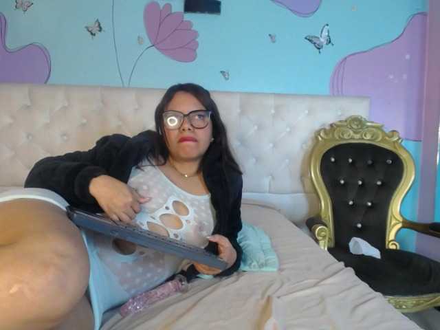 Nattassha--'s BongaCams show and profile