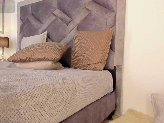 TahliaMoreau's BongaCams show and profile