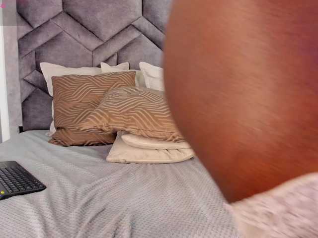 TahliaMoreau's BongaCams show and profile