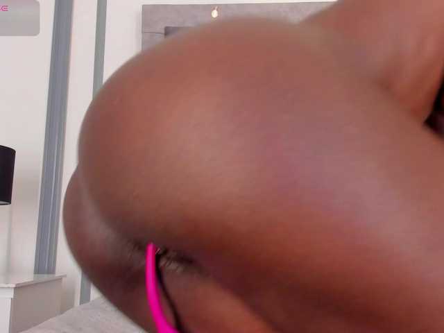 TahliaMoreau's BongaCams show and profile