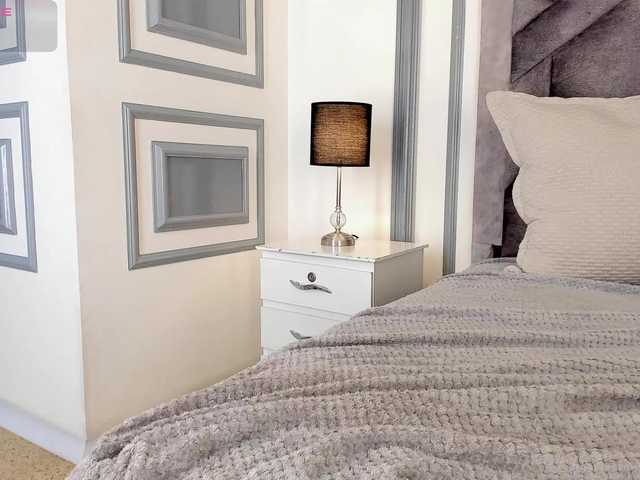 TahliaMoreau's BongaCams show and profile