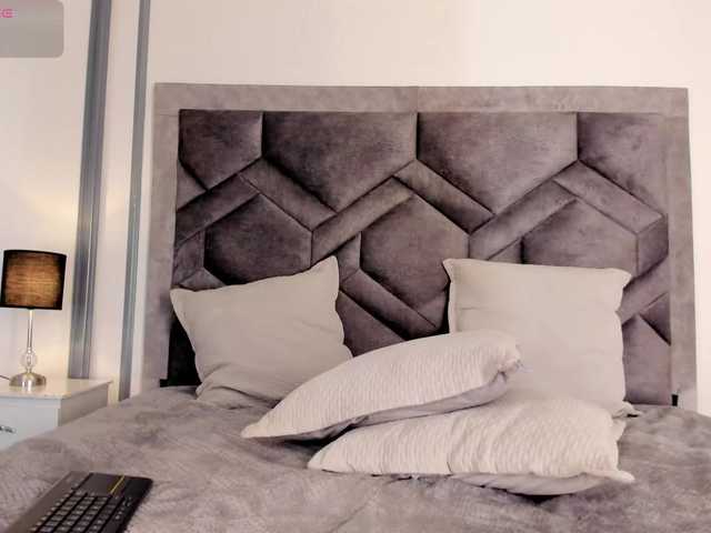 TahliaMoreau's BongaCams show and profile