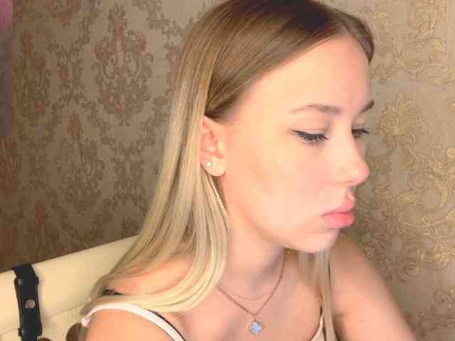 AlisiaBurgs AlisiaBurgs