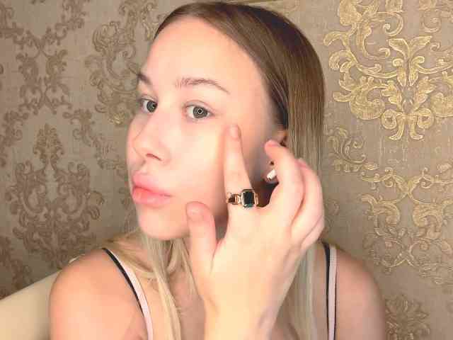 AlisiaBurgs AlisiaBurgs